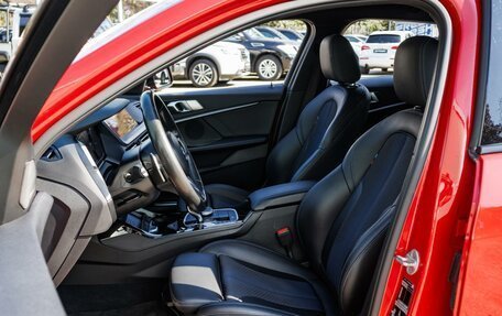 BMW 1 серия, 2020 год, 2 399 000 рублей, 13 фотография