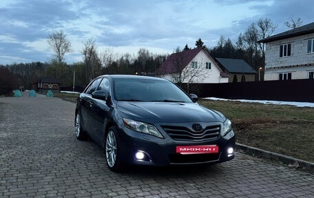 Toyota Camry, 2010 год, 1 480 000 рублей, 2 фотография