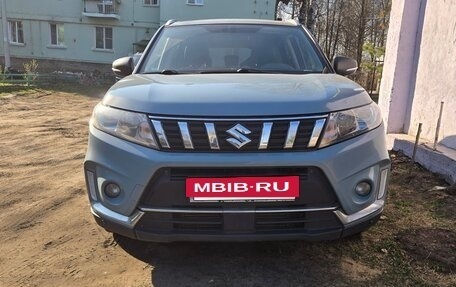 Suzuki Vitara II рестайлинг, 2021 год, 2 100 000 рублей, 2 фотография