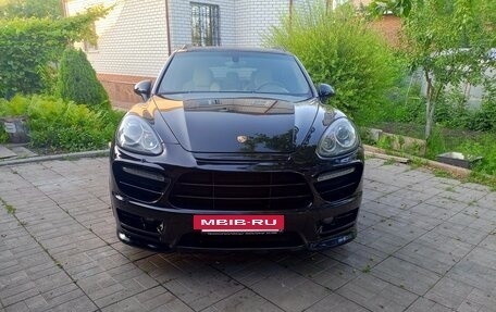 Porsche Cayenne III, 2011 год, 2 000 000 рублей, 2 фотография