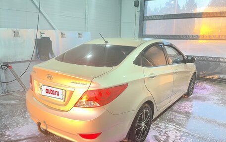 Hyundai Solaris II рестайлинг, 2013 год, 650 000 рублей, 4 фотография