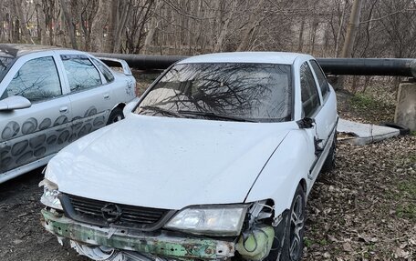 Opel Vectra B рестайлинг, 1996 год, 200 000 рублей, 1 фотография