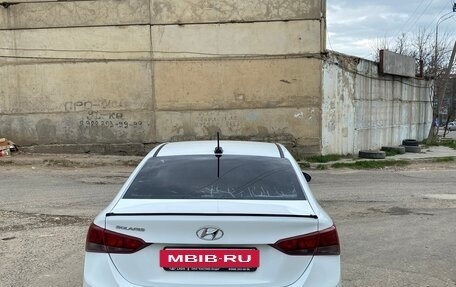 Hyundai Solaris II рестайлинг, 2019 год, 630 000 рублей, 3 фотография