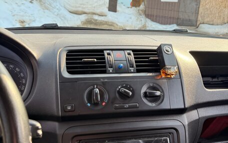 Skoda Fabia II, 2010 год, 420 000 рублей, 8 фотография