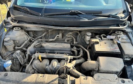 Hyundai Solaris II рестайлинг, 2015 год, 1 300 000 рублей, 10 фотография