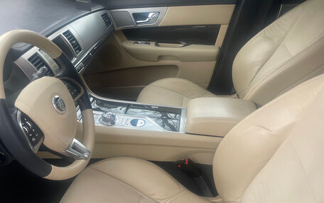Jaguar XF I рестайлинг, 2013 год, 1 370 000 рублей, 2 фотография