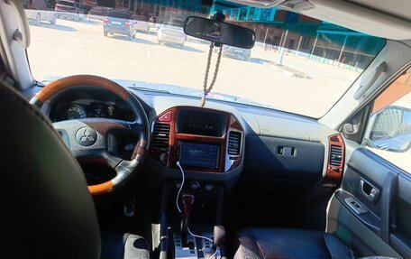 Mitsubishi Pajero III рестайлинг, 2004 год, 850 000 рублей, 8 фотография