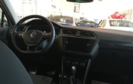 Volkswagen Tiguan II, 2020 год, 3 450 000 рублей, 5 фотография