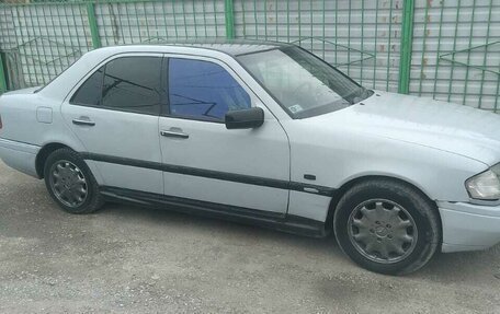 Mercedes-Benz C-Класс, 1995 год, 350 000 рублей, 2 фотография