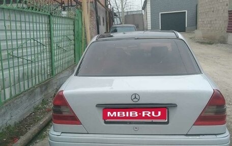 Mercedes-Benz C-Класс, 1995 год, 350 000 рублей, 4 фотография