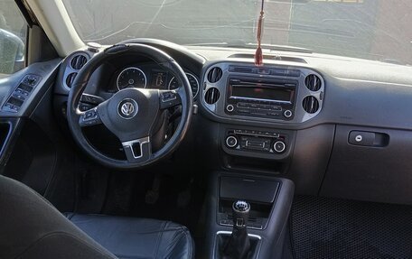 Volkswagen Tiguan I, 2012 год, 850 000 рублей, 10 фотография