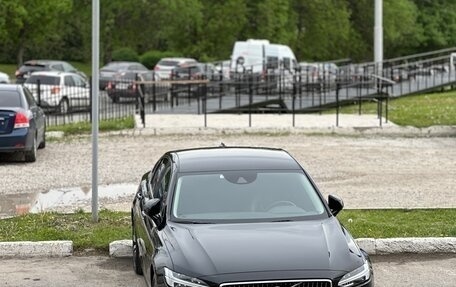 Volvo S90 II рестайлинг, 2020 год, 3 500 000 рублей, 4 фотография