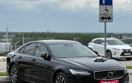 Volvo S90 II рестайлинг, 2020 год, 3 500 000 рублей, 3 фотография