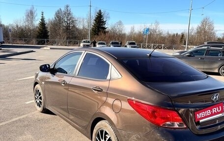 Hyundai Solaris II рестайлинг, 2015 год, 810 000 рублей, 3 фотография