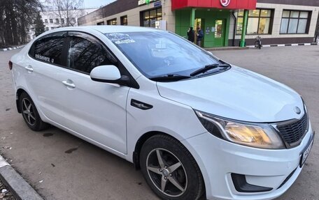 KIA Rio III рестайлинг, 2013 год, 800 000 рублей, 3 фотография