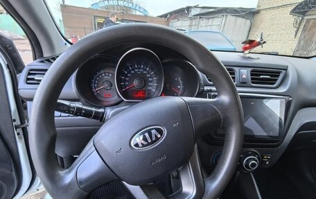 KIA Rio III рестайлинг, 2013 год, 800 000 рублей, 6 фотография