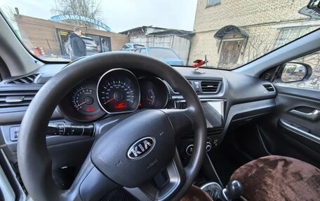 KIA Rio III рестайлинг, 2013 год, 800 000 рублей, 5 фотография