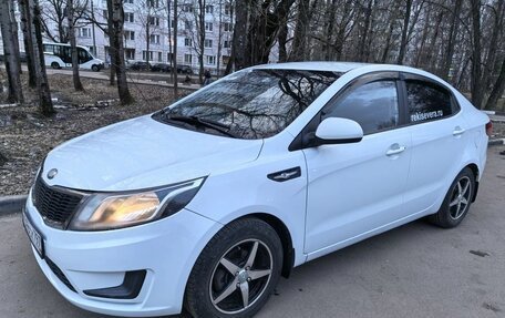 KIA Rio III рестайлинг, 2013 год, 800 000 рублей, 2 фотография