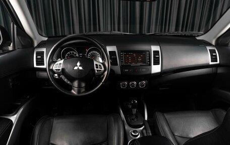 Mitsubishi Outlander III рестайлинг 3, 2012 год, 1 349 000 рублей, 6 фотография