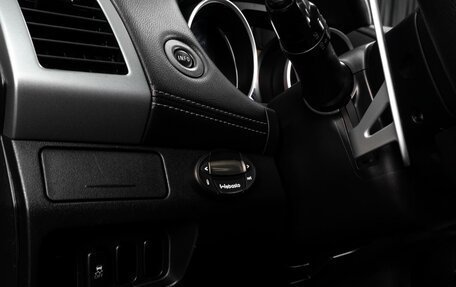 Mitsubishi Outlander III рестайлинг 3, 2012 год, 1 349 000 рублей, 19 фотография