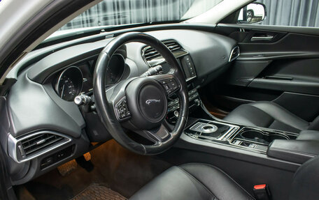 Jaguar XE I рестайлинг, 2016 год, 1 849 000 рублей, 15 фотография