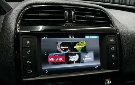 Jaguar XE I рестайлинг, 2016 год, 1 849 000 рублей, 18 фотография