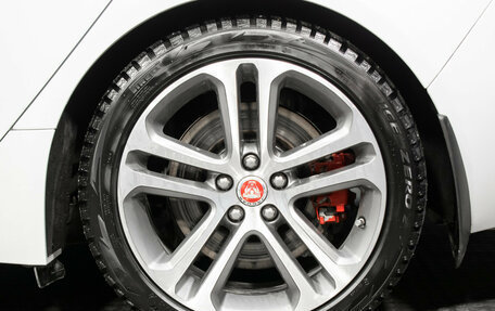 Jaguar XE I рестайлинг, 2016 год, 1 849 000 рублей, 23 фотография