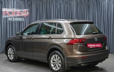 Volkswagen Tiguan II, 2019 год, 2 349 000 рублей, 7 фотография