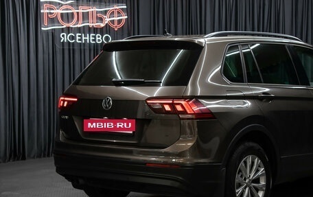 Volkswagen Tiguan II, 2019 год, 2 349 000 рублей, 23 фотография