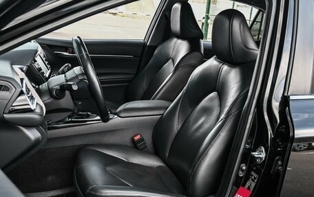 Toyota Camry, 2019 год, 2 599 000 рублей, 10 фотография