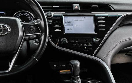 Toyota Camry, 2019 год, 2 599 000 рублей, 21 фотография