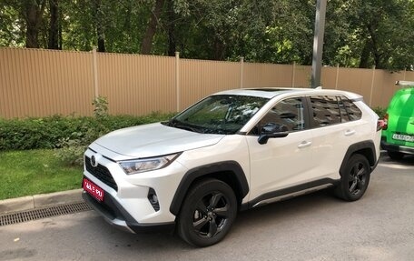 Toyota RAV4, 2022 год, 3 750 000 рублей, 1 фотография