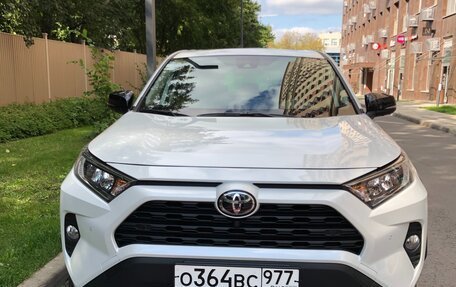 Toyota RAV4, 2022 год, 3 750 000 рублей, 3 фотография