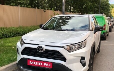 Toyota RAV4, 2022 год, 3 750 000 рублей, 4 фотография
