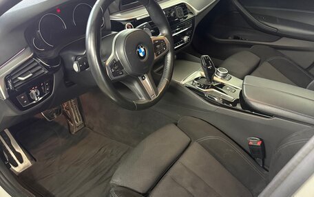 BMW 5 серия, 2019 год, 3 799 000 рублей, 11 фотография