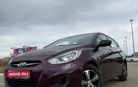 Hyundai Solaris II рестайлинг, 2013 год, 1 100 000 рублей, 1 фотография