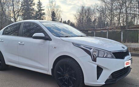 KIA Rio IV, 2020 год, 1 650 000 рублей, 4 фотография