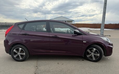 Hyundai Solaris II рестайлинг, 2013 год, 1 100 000 рублей, 4 фотография