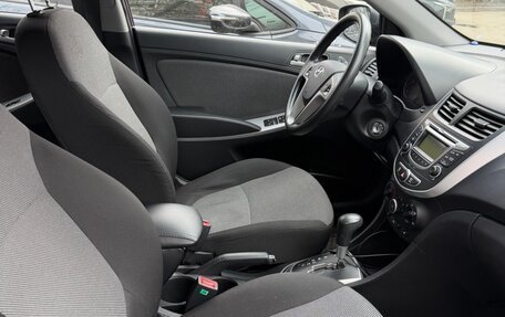 Hyundai Solaris II рестайлинг, 2013 год, 1 100 000 рублей, 8 фотография