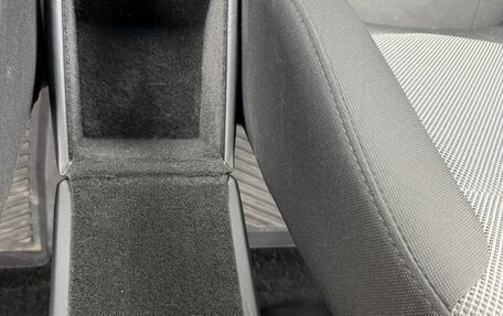 Hyundai Solaris II рестайлинг, 2013 год, 1 100 000 рублей, 16 фотография