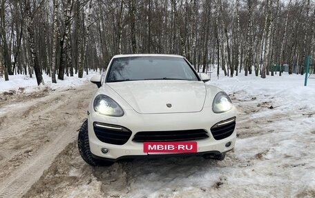 Porsche Cayenne III, 2011 год, 2 400 000 рублей, 2 фотография