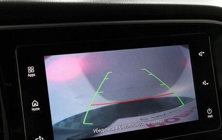 Mitsubishi Outlander III рестайлинг 3, 2018 год, 2 097 000 рублей, 13 фотография