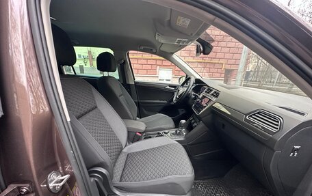 Volkswagen Tiguan II, 2018 год, 2 850 000 рублей, 6 фотография