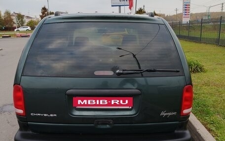 Chrysler Voyager III, 2000 год, 340 000 рублей, 4 фотография