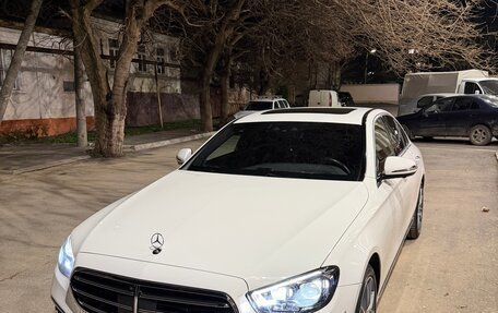 Mercedes-Benz E-Класс, 2021 год, 5 750 000 рублей, 2 фотография