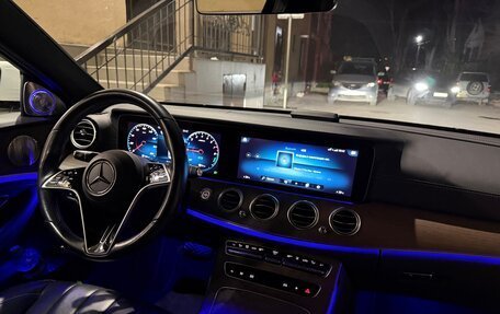 Mercedes-Benz E-Класс, 2021 год, 5 750 000 рублей, 4 фотография