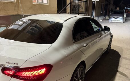 Mercedes-Benz E-Класс, 2021 год, 5 750 000 рублей, 14 фотография