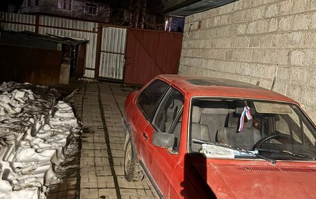 Volkswagen Polo III рестайлинг, 1987 год, 320 000 рублей, 2 фотография