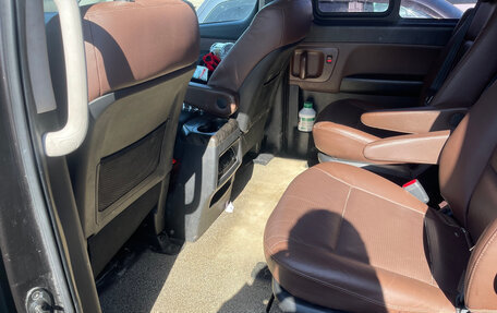 Hyundai Grand Starex Grand Starex I рестайлинг 2, 2018 год, 3 850 000 рублей, 15 фотография