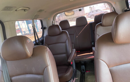 Hyundai Grand Starex Grand Starex I рестайлинг 2, 2018 год, 3 850 000 рублей, 16 фотография